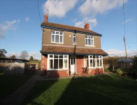 4 bedroom Detached t...